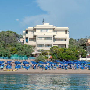 Hotel Hotel Villa Lo Scoglietto cazare San Vincenzo