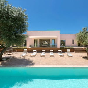 Hotel Villa Lisy cazare Carovigno