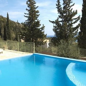Hotel Lefkas Petra cazare Ayios Nikitas