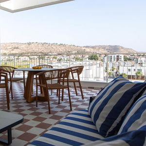 Sejur Liv & Co Villas & Suites vacanta Larnaca