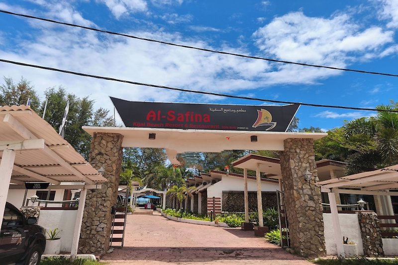 Hotel Al Safina Kijal Beach Resort