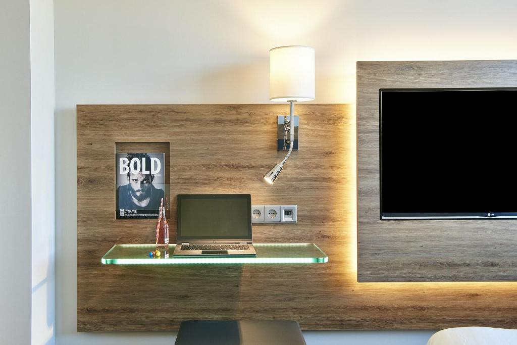 Hotel Moxy Birmingham Nec