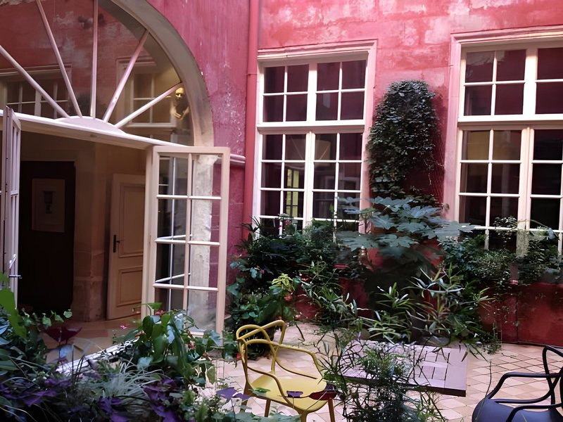 Hôtel De L’amphithéâtre