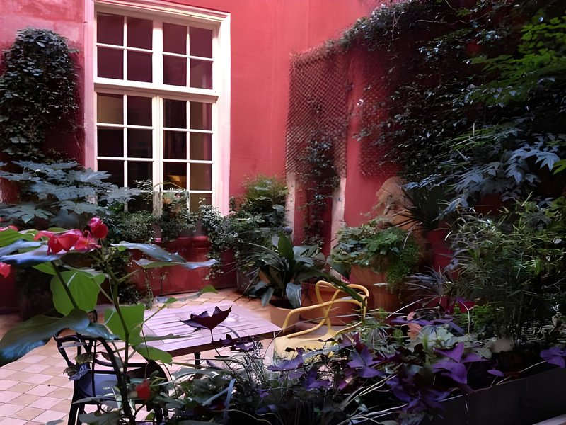 Hôtel De L’amphithéâtre