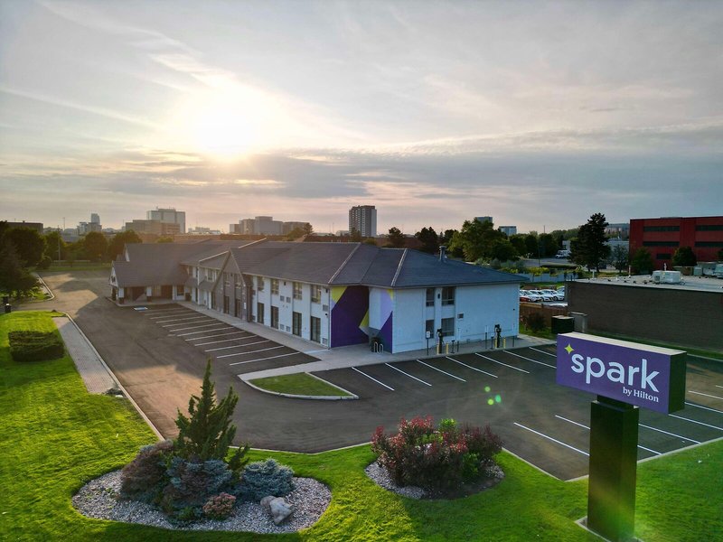 Hotel Spark By Hilton Toronto Markham