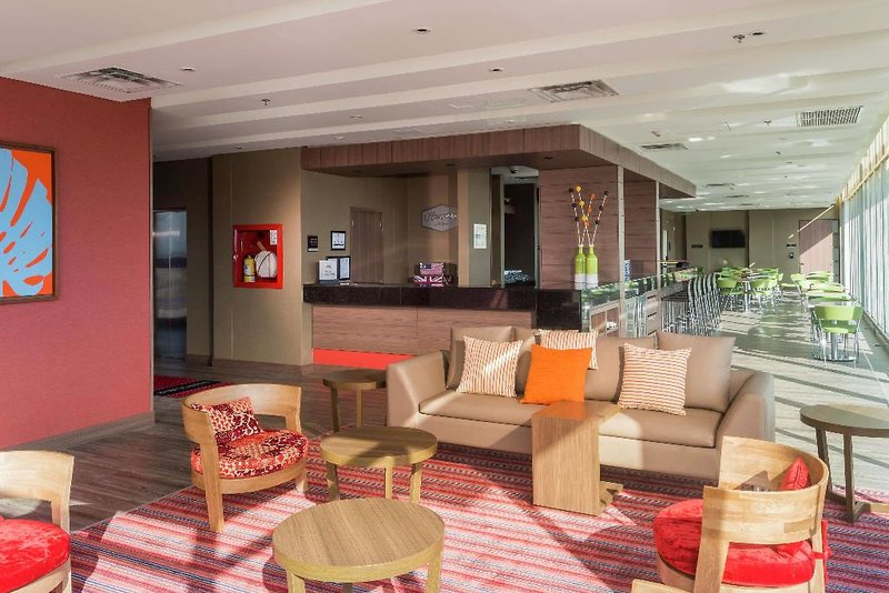 Hotel Hampton By Hilton Yopal