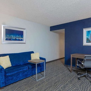 Hotel La Quinta Inn & Suites By Wyndham Secaucus Meadowlands cazare Secaucus
