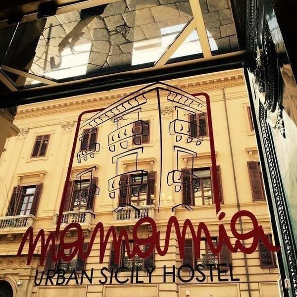 Hotel Mamamia Hostel & Guesthouse