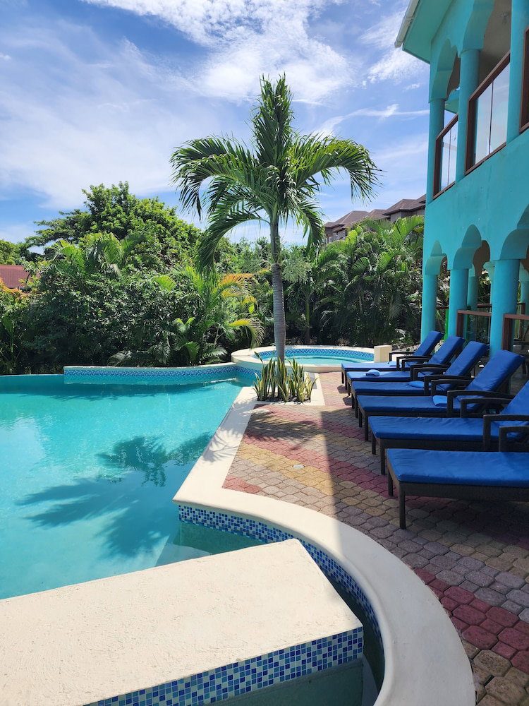 Hotel Negril Sky Blue Resorts
