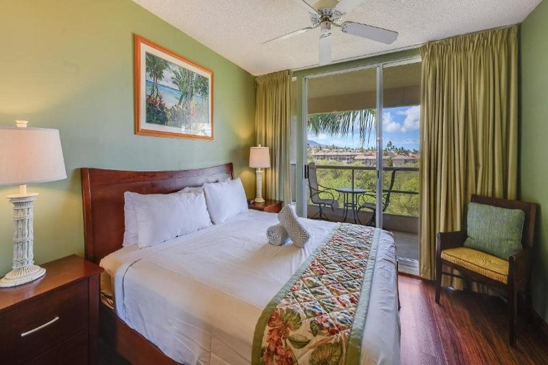 Maui Banyan By Castle Resorts & Hotels