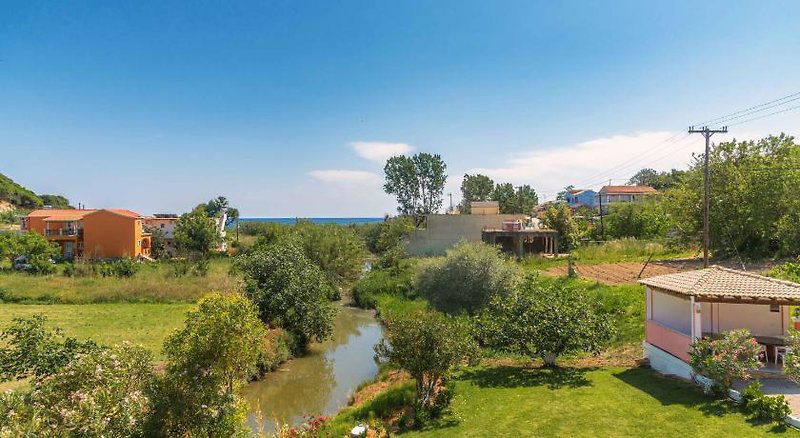 Hotel Pink House Socrates