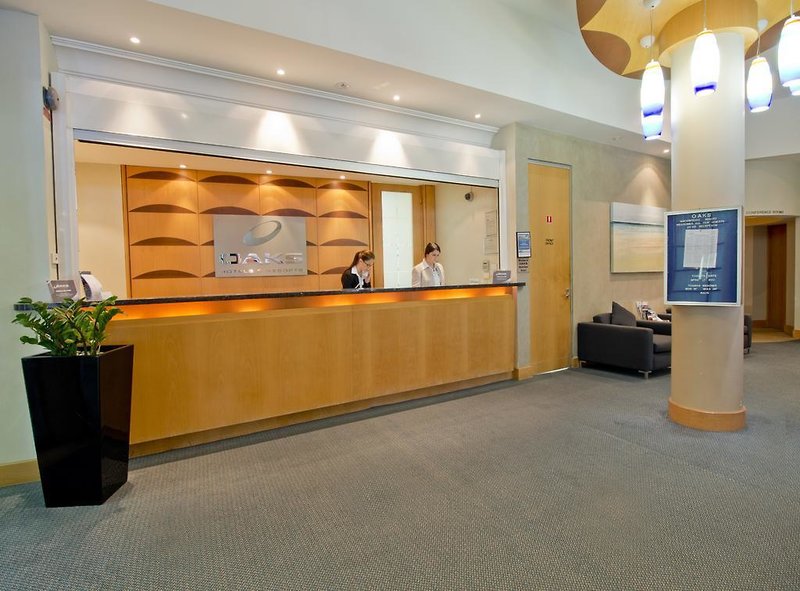 Hotel Oaks The Entrance Waterfront Suites