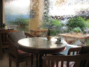 Hotel The Corner Hotel