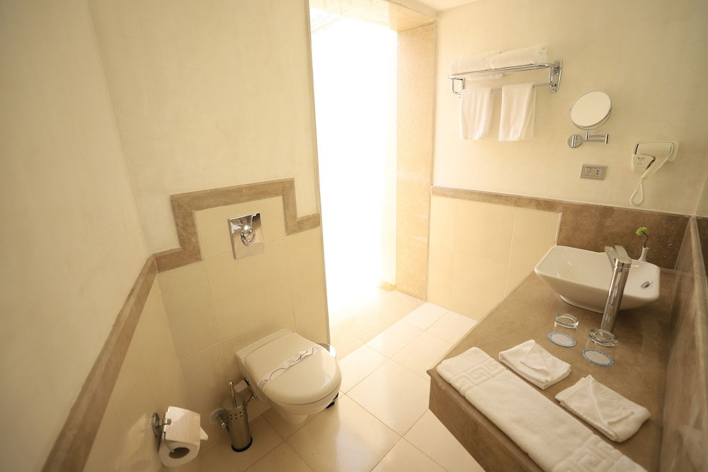 Shams Lodge Water Sport Resort
