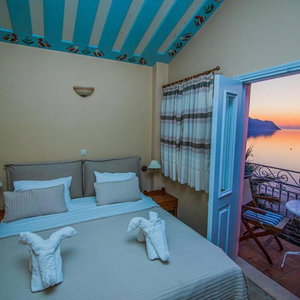 Hotel Niriides Hotel & Apartments cazare Symi