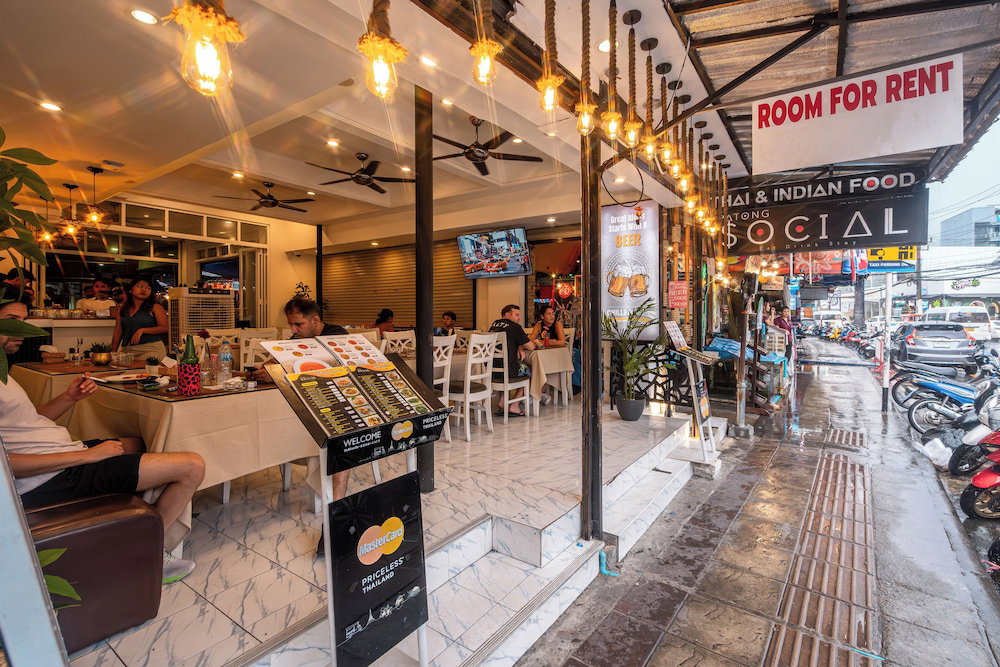 Hotel Patong Social Hotel & Restaurant