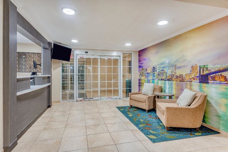 Hotel Candlewood Suites