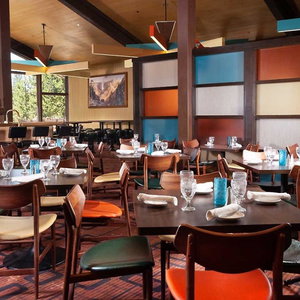 Hotel Canyon Lodge & Cabins cazare Montana
