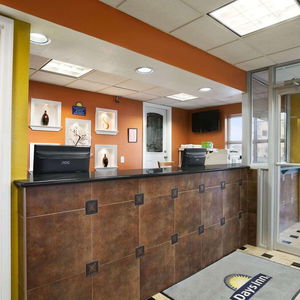 Hotel Days Inn By Wyndham Nashville Airport cazare Nashville