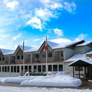 Hotel Meadow Lake Resort cazare Columbia Falls