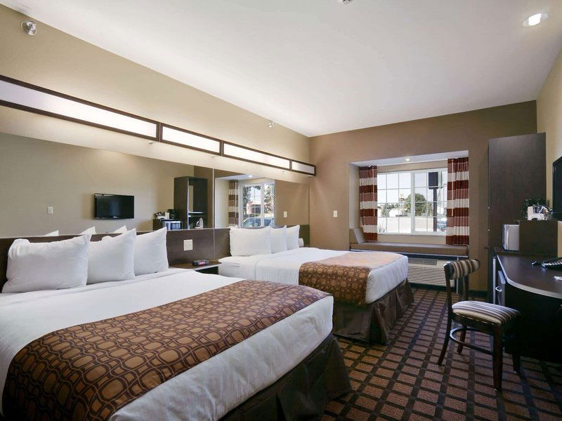 Hotel Microtel Inn & Suites By Wyndham Sidney