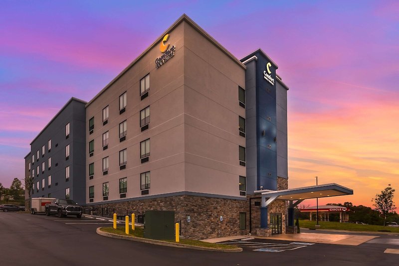 Hotel Comfort Inn And Suites