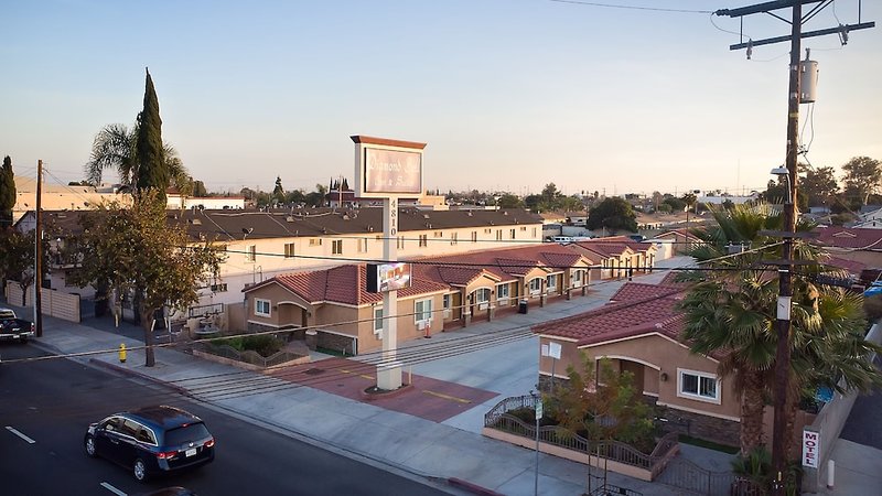 Hotel Diamond Bell Inn And Suites