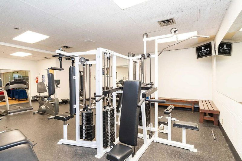 Hotel Sandman Signature Vancouver Airport Hotel & Resort