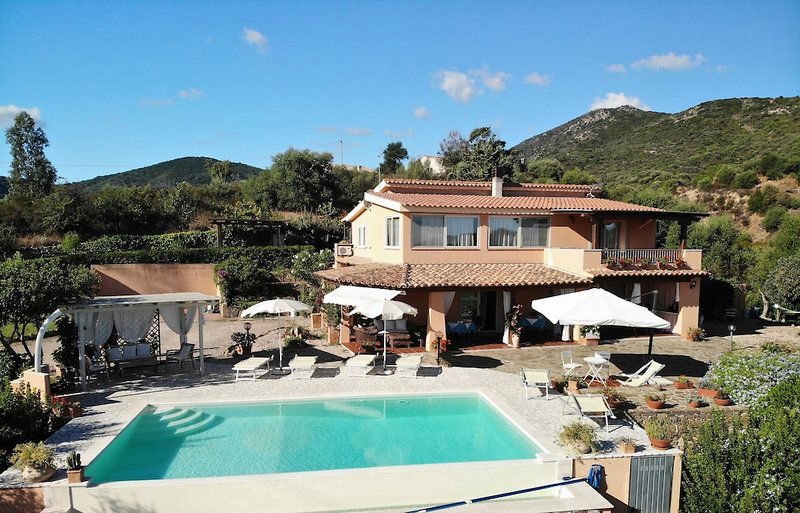 Hotel Bed & Breakfast Li Muntigeddi