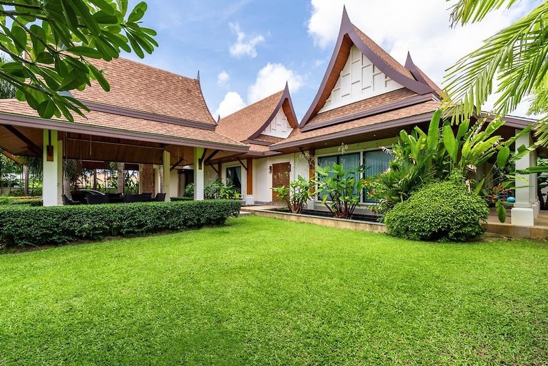 Hotel Champagne Pool Villa