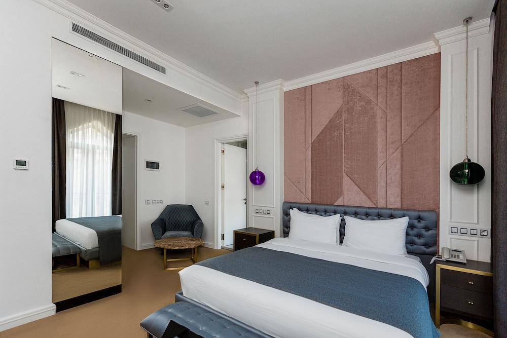 Hotel Ivy Garden Hotel