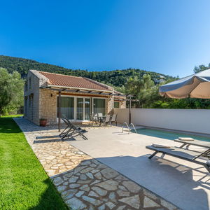 Hotel Angello Villas cazare Ayios Nikitas