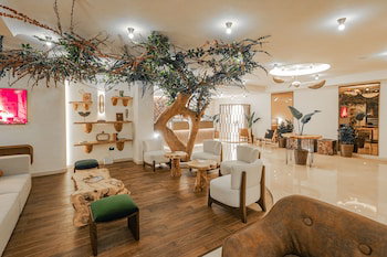 Bratus Hotel