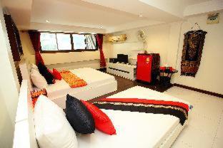 Hotel Sky Silk Decoration House
