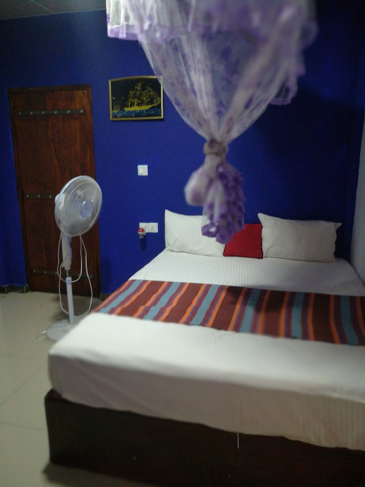 Hotel Tiny Holiday Resort