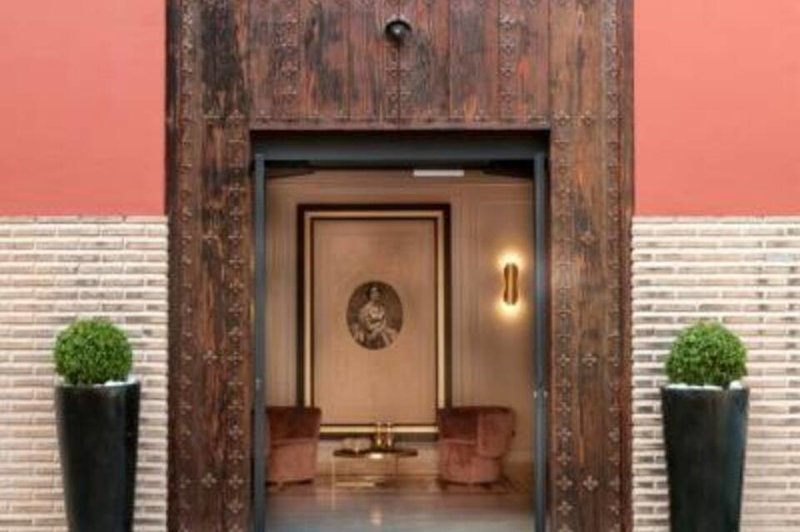 Hotel Eugenia De Montijo, Autograph Collection