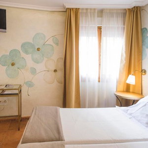 Hotel Yit Puerta Bisagra cazare Toledo