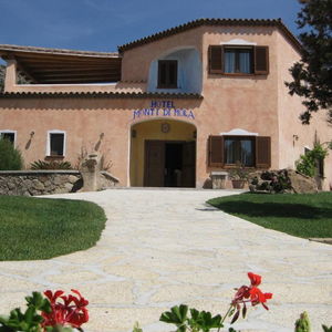 Sejur Monti Di Mola vacanta Porto Cervo