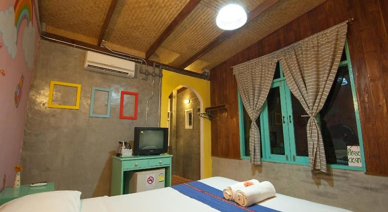 Hotel Baan Chokdee Pai Resort