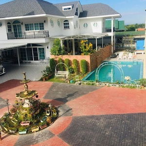 Hotel Na Banmae Resort cazare Lampang