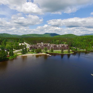 Hotel Le Grand Lodge Mont-Tremblant cazare Mont-Tremblant