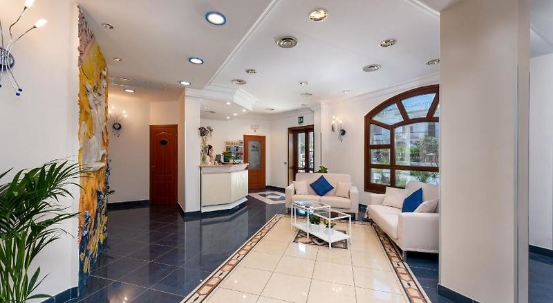 Helios Hotel