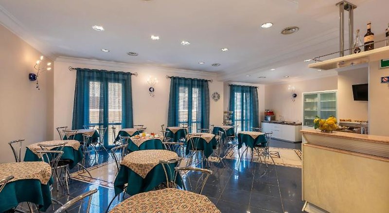 Helios Hotel