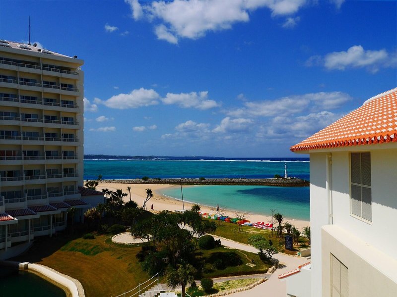 Sheraton Okinawa Sunmarina Resort