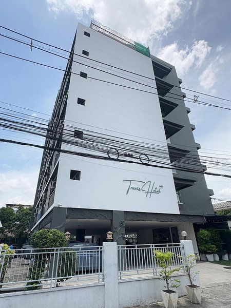 Hotel Travis Inthamara 49 By Oyo