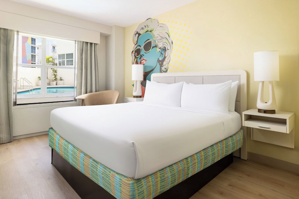 Hotel Continental Miami Beach, Tapestry Collection By Hilton