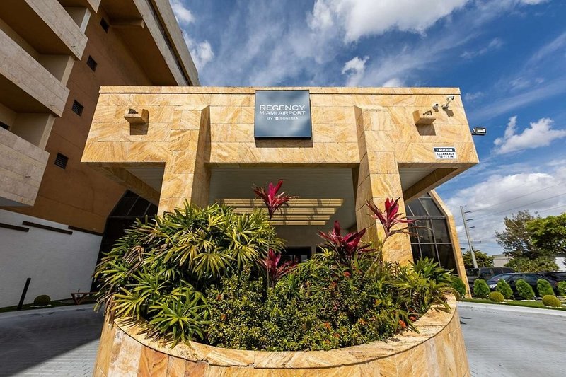 Hotel Regency Miami Airport By Sonesta