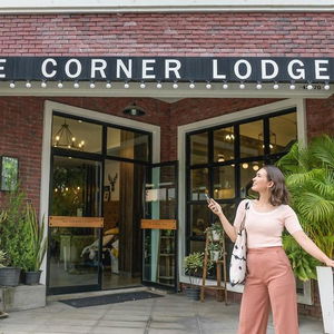 Hotel The Corner Lodge cazare Chon Buri