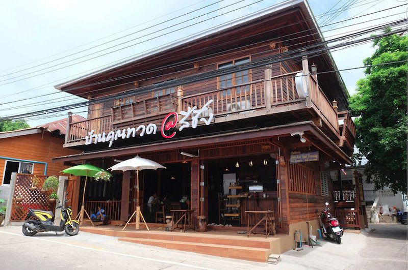 Hotel Baan Kun Tuad Ko Si Chang