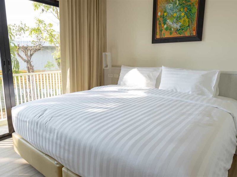 Porestva Hotel Sriracha